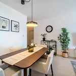 Apartment Zest